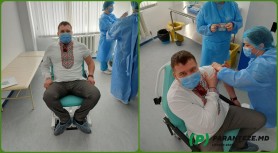 FOTO // La imunizare ca „LA SĂRBĂTOARE”. Un medic s-a vaccinat purtând o ie tradițională
